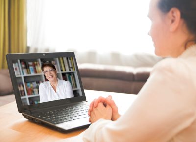 shutterstock_1707960595-online meeting mgr ee